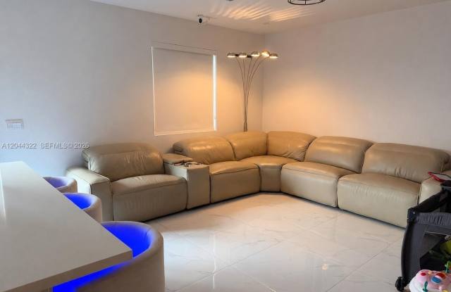 827 SE 18th Street 827, Homestead, FL 33034 Gallery 3