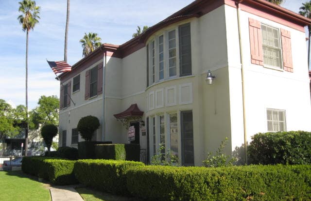 1100 S Westmoreland Ave. photos photos