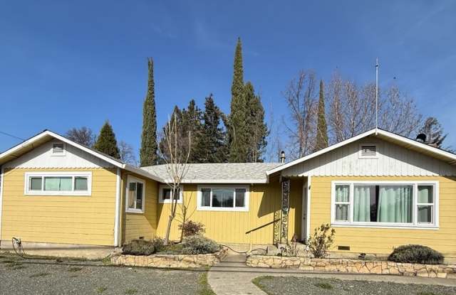 610 11th St photos photos