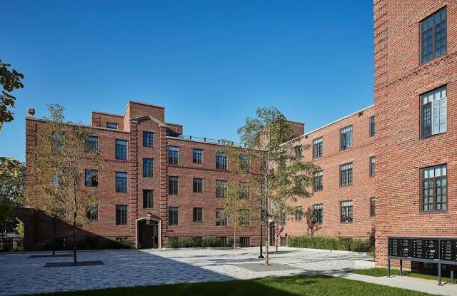 2806 N Leavitt Street unit: 102 photos photos