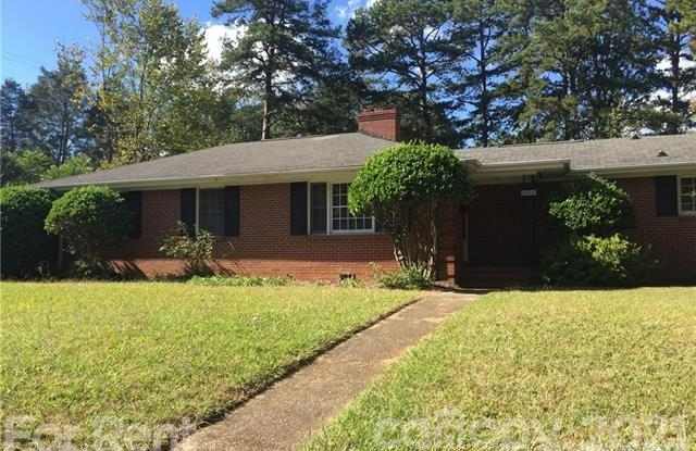 4520 Woodlark Lane - 4520 Woodlark Lane, Charlotte, NC 28211