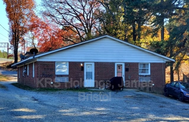 11204 Jefferson Davis Hwy - 11204 Jefferson Davis Highway, Chester, VA 23831
