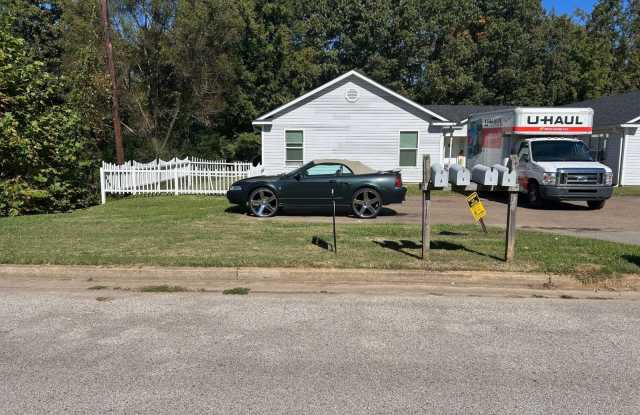 116 Hines Blvd - 116 Hines Boulevard, Bolivar, TN 38008