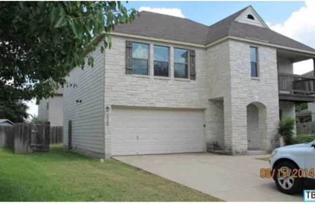 525 Eagles Nest Ct photos photos