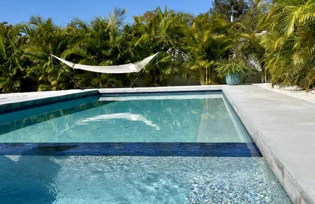 2229 Bougainvillea St photos photos