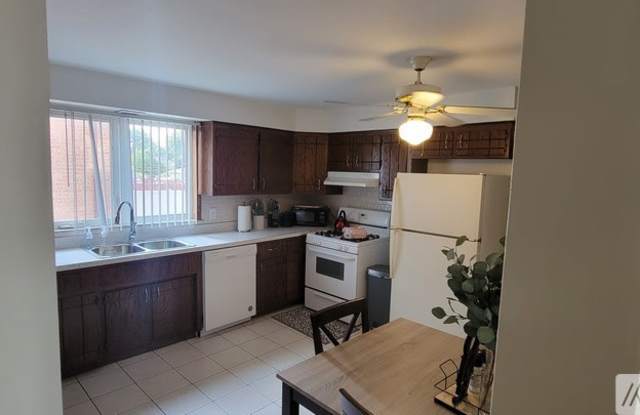 5200 West 87th Street - 5200 West 87th Street, Burbank, IL 60459