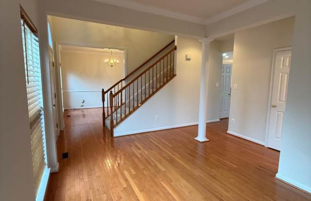 1113 WALKER Drive Gallery 3