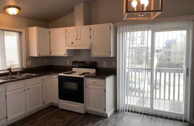 10725 Burke Avenue North - 1 - 10725 Burke Ave N, Seattle, WA 98133