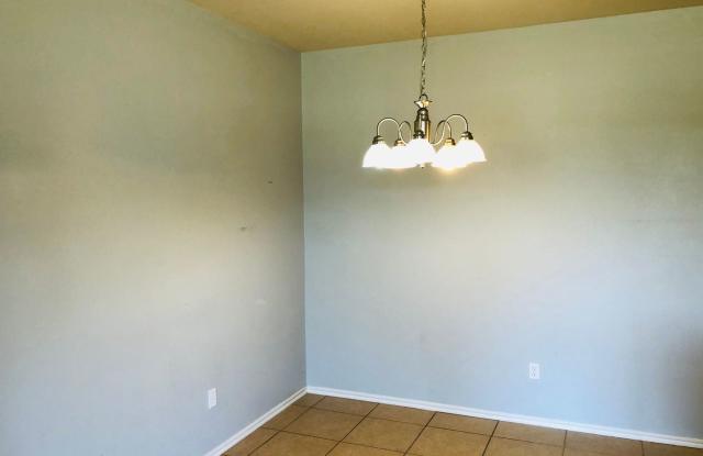 1407 Forest Ridge Way Gallery 3