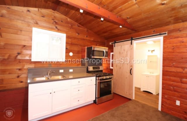 1029 Hwy 78 - Unit B Gallery 2