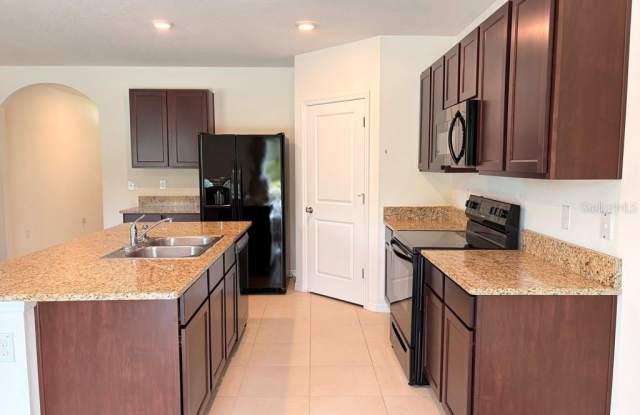 7060 SILVERADO RANCH Boulevard Gallery 4