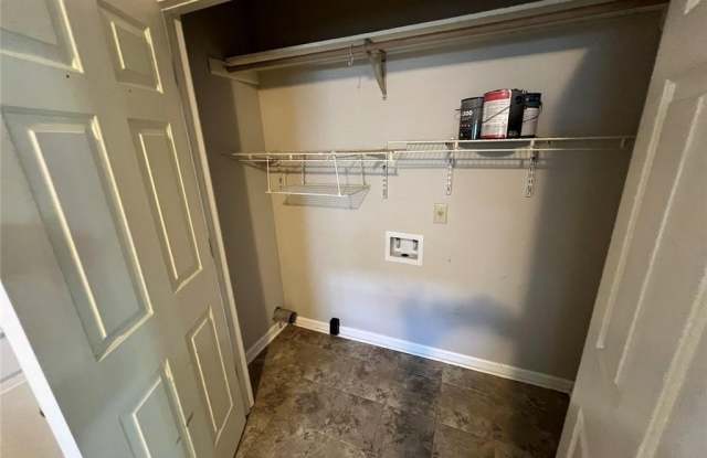 2735 Fairlane Drive Gallery 4
