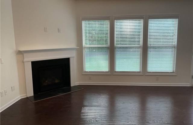 7305 Heritage Oak Court Gallery 3