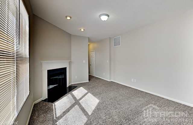 12675 Old Pond Road Gallery 3