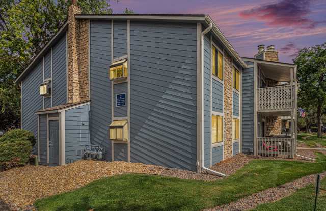 Newly Remodeled 2Bed/2Bath Poolside Apartment in Lowry photos photos
