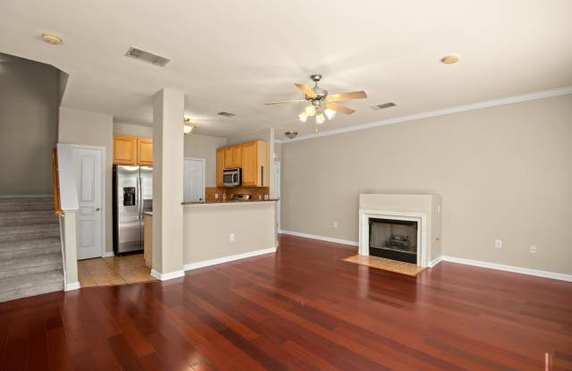 3300 Forest Creek Drive Gallery 3