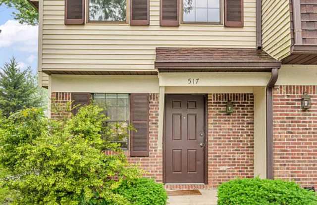 Live Comfortably in Timber Ridge – Just 2 Miles from IU! - 517 East Graham Place, Bloomington, IN 47401