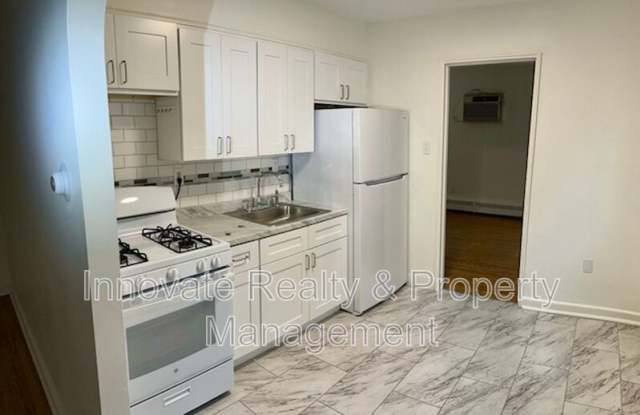 402 Unruh Avenue - 402 Unruh Avenue, Philadelphia, PA 19111