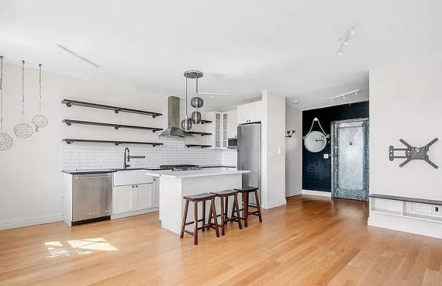 3521 79th St Apt 6K Gallery 2