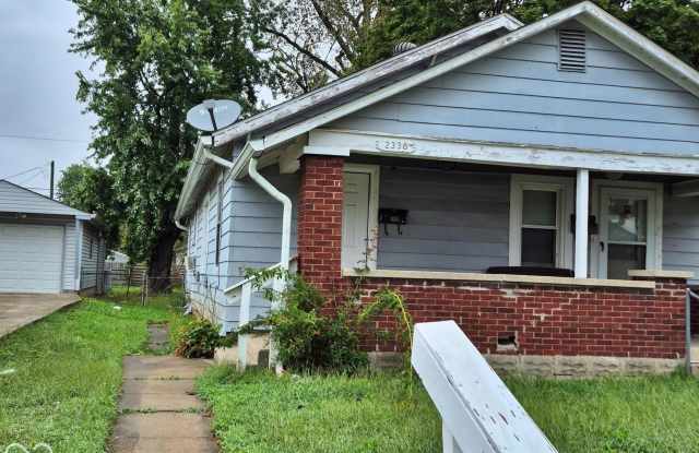 2338 Calhoun Street Gallery 2