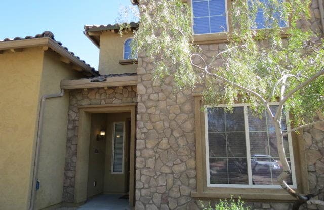 3866 E CAT BALUE Drive - 3866 E Cat Balue Dr, Phoenix, AZ 85050