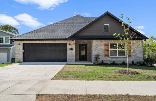 Student Housing Near the University of Arkansas! photos photos Student Housing Near the University of Arkansas! photos photos