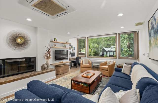 926 Waters Avenue photos photos