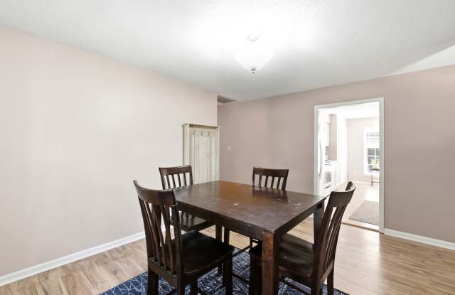 4718 Crosswinds Drive Gallery 1