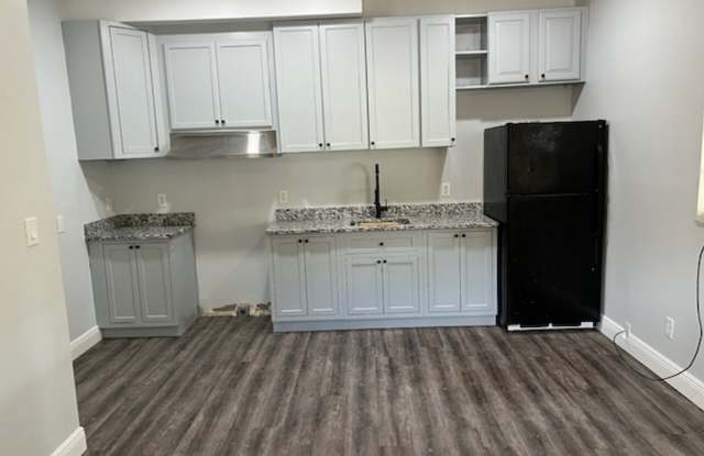 Remodeled 2/1 duplex with carport photos photos