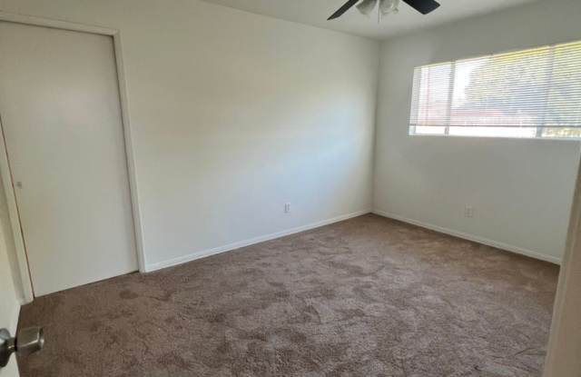3BR/1BA Single Family Home (920 SF) photos photos