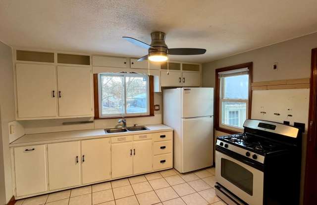 3 bed 1 bath single family home in Wausau - 1705 Walnut Street, Wausau, WI 54401