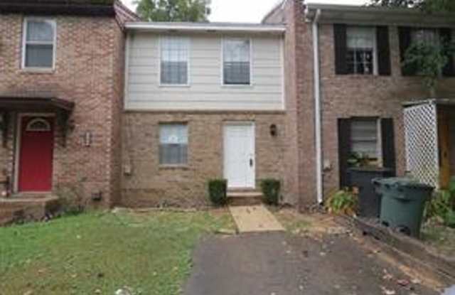 Beautiful 3 Bedroom Townhouse! photos photos