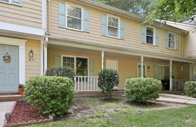 839 Dalewood Drive - 1 Gallery 3
