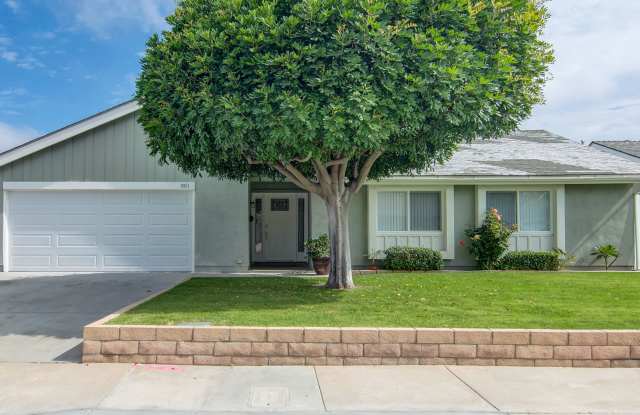 Turnkey Huntington Beach Home with Modern Upgrades! photos photos