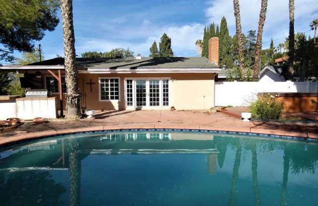 22438 Michale Street photos photos
