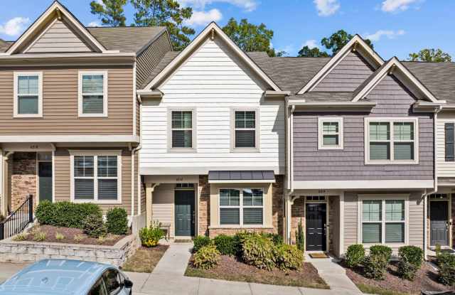 Gorgeous Townhome in N. Raleigh, Top Amenities  Finishes, Community Pool, Pet Friendly! photos photos