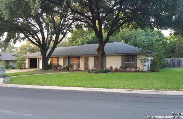 405 BALFOUR DR - 405 Balfour Drive, Windcrest, TX 78239