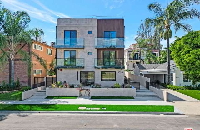 4329 Radford Ave Gallery 1