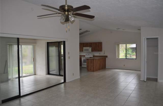 127 PERSIMMON Drive Gallery 2