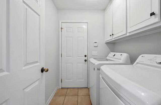 10065 Foxrun Road Gallery 2