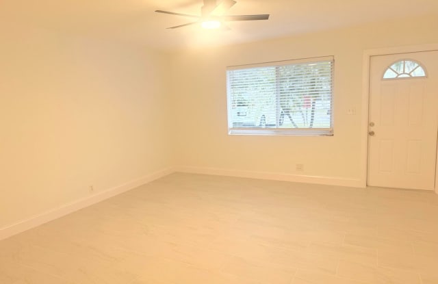 626 Prosperity Farms Road Gallery 2
