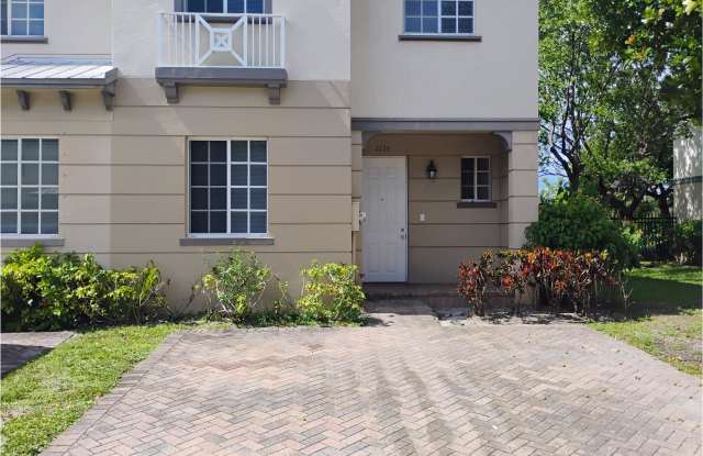 1115 Lucaya Dr - 1115 Lucaya Drive, Riviera Beach, FL 33404