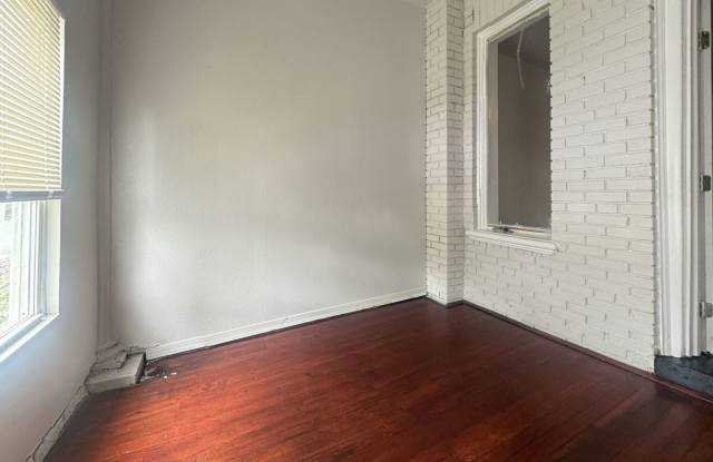 4645 N 16th St., 4 bedrooms, 1 bathroom Home for $1,606/ Month Gallery 4