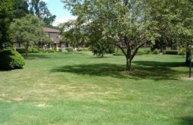 4 Germonds Village - 4 Germonds Village, Bardonia, NY 10954