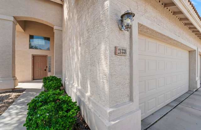 Spacious Maricopa Home | 3-Car Garage, Loft & Updated Interior Gallery 4