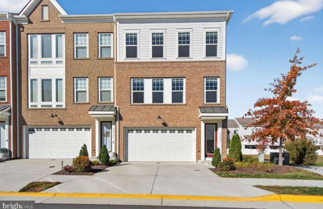 42986 LOST FARM Terrace - 42986 Lost Farm Terrace, Loudoun County, VA 20175