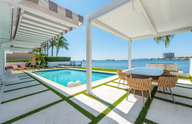 11440 N Bayshore Drive - 11440 North Bayshore Drive, North Miami, FL 33181