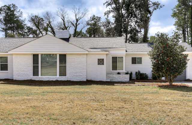 1813 Courtney Dr photos photos
