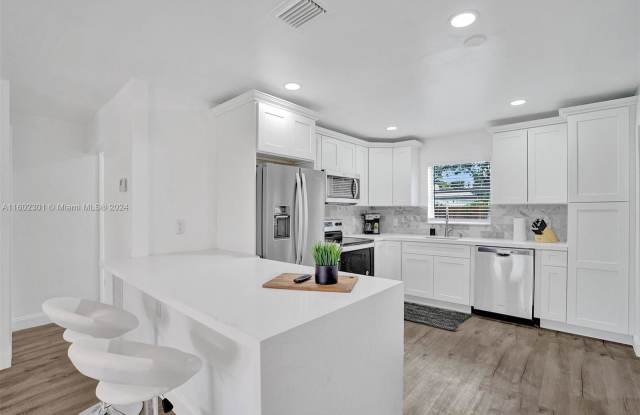 510 North 24th Avenue photos photos