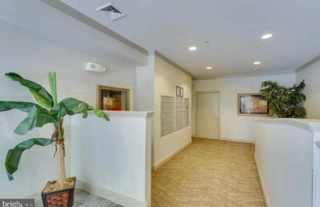 2765 CENTERBORO Drive Gallery 2